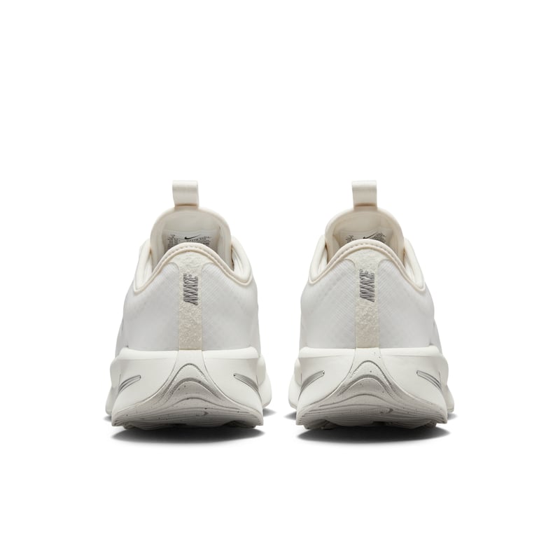 Nike Motiva 2 schoenen "Summit White & Phantom" | Dames | Wandelen | 06 | SPORTSHOWROOM