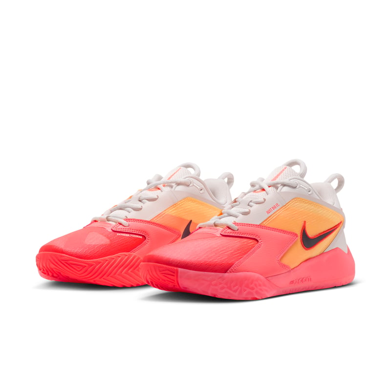 Nike HyperAce 3 SE volleyballsko "Coconut Milk & Hot Lava" | Dame | Volleyball | 05 | SPORTSHOWROOM