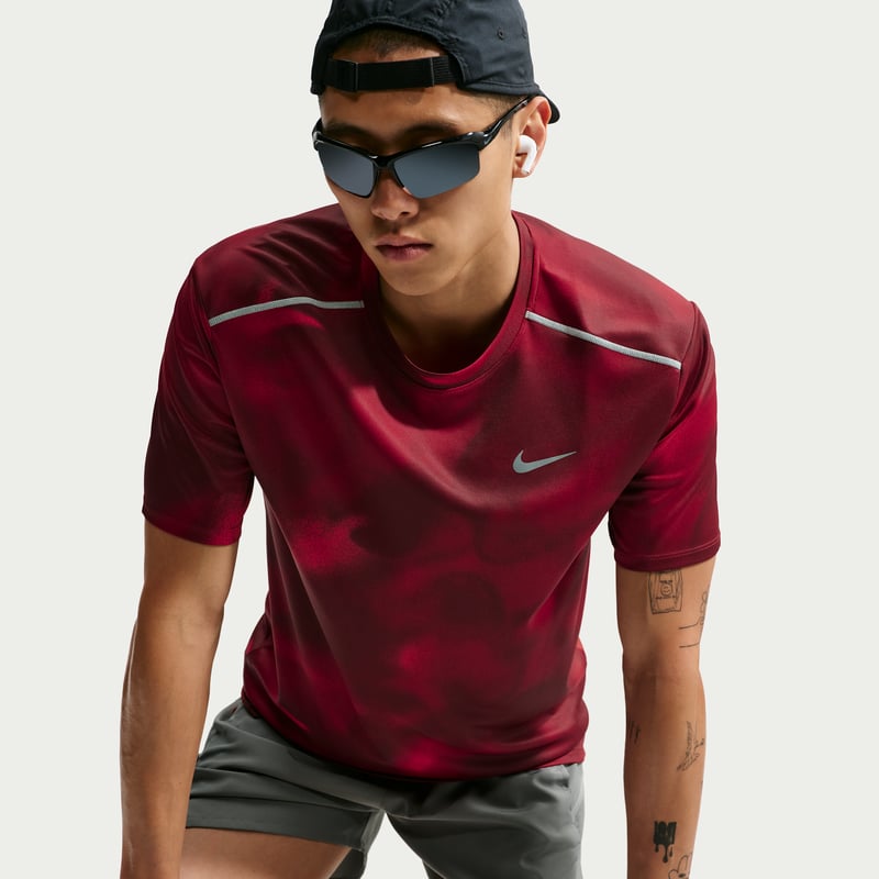 Camiseta Nike Miler Dri-FIT "Light Crimson" | Hombre | Correr | 01 | SPORTSHOWROOM