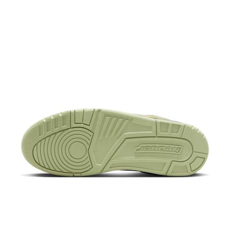 Jordan Spizike Low HM4732-200 02