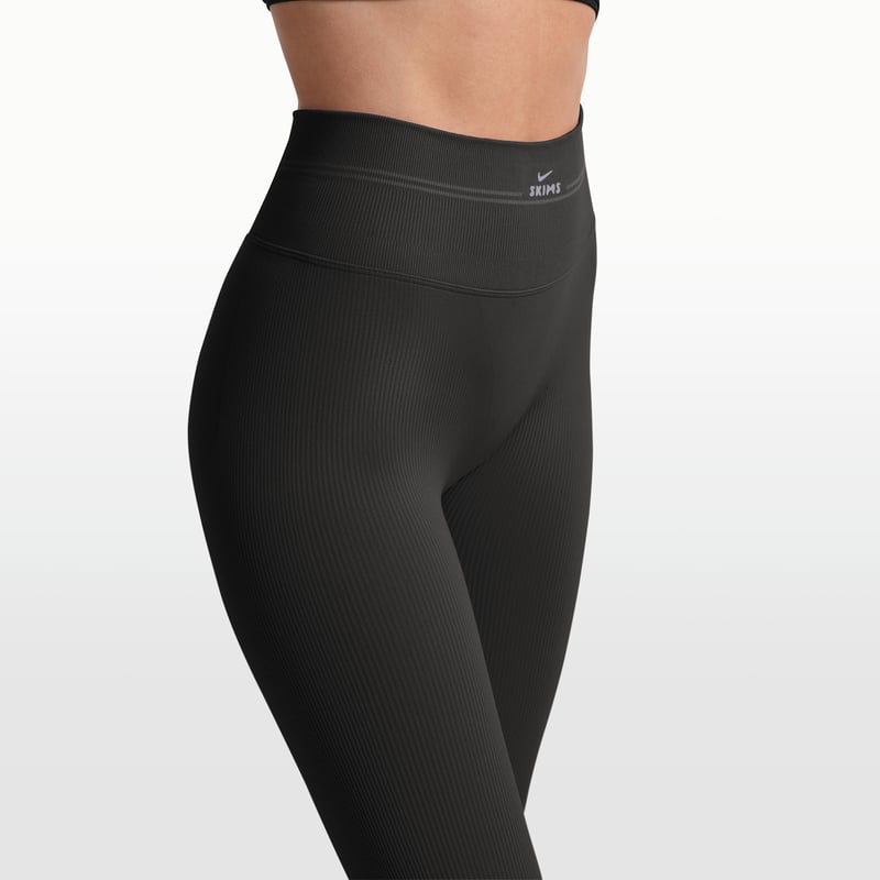 NikeSKIMS Ribbed Seamless IU8303-054 02