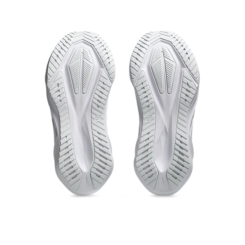 ASICS Novablast 5 1012B765-100 07
