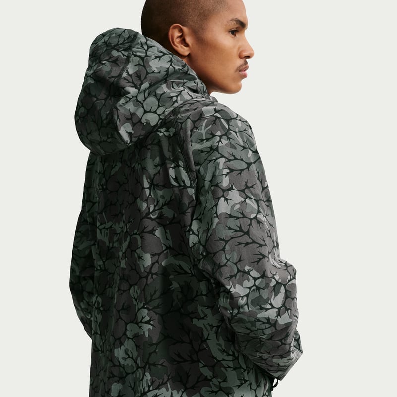 Nike Tech Woven Windrunner IF0915-010 02