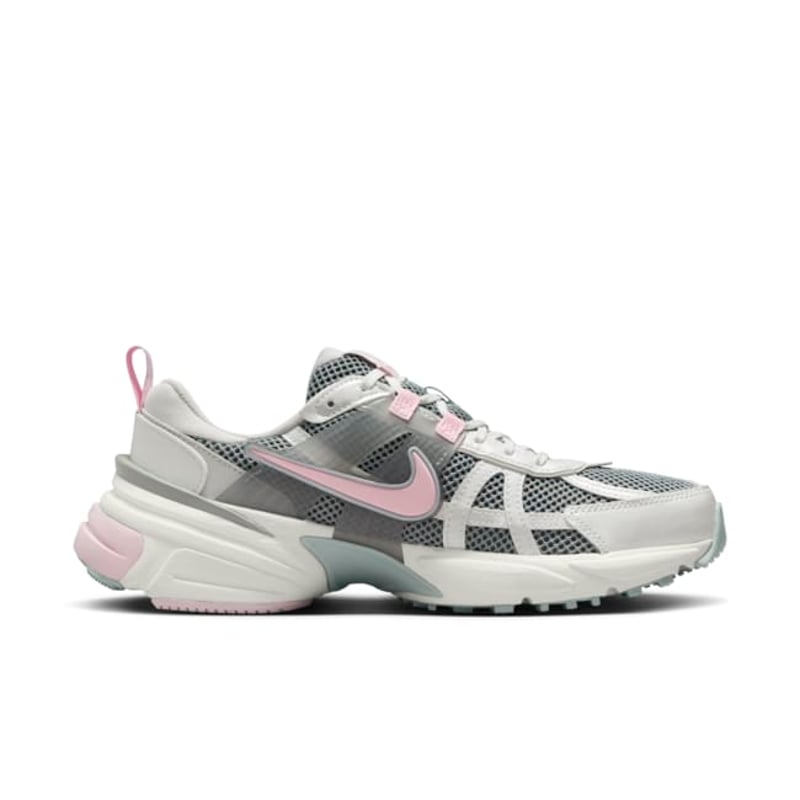 Nike V2K Run HQ4046-001 03
