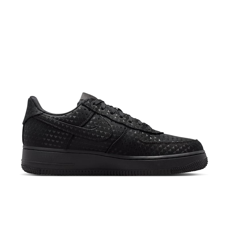 Nike Air Force 1 '07 SE Sneaker "Valentine's Day" | Damen | Sportstyle | 03 | SPORTSHOWROOM