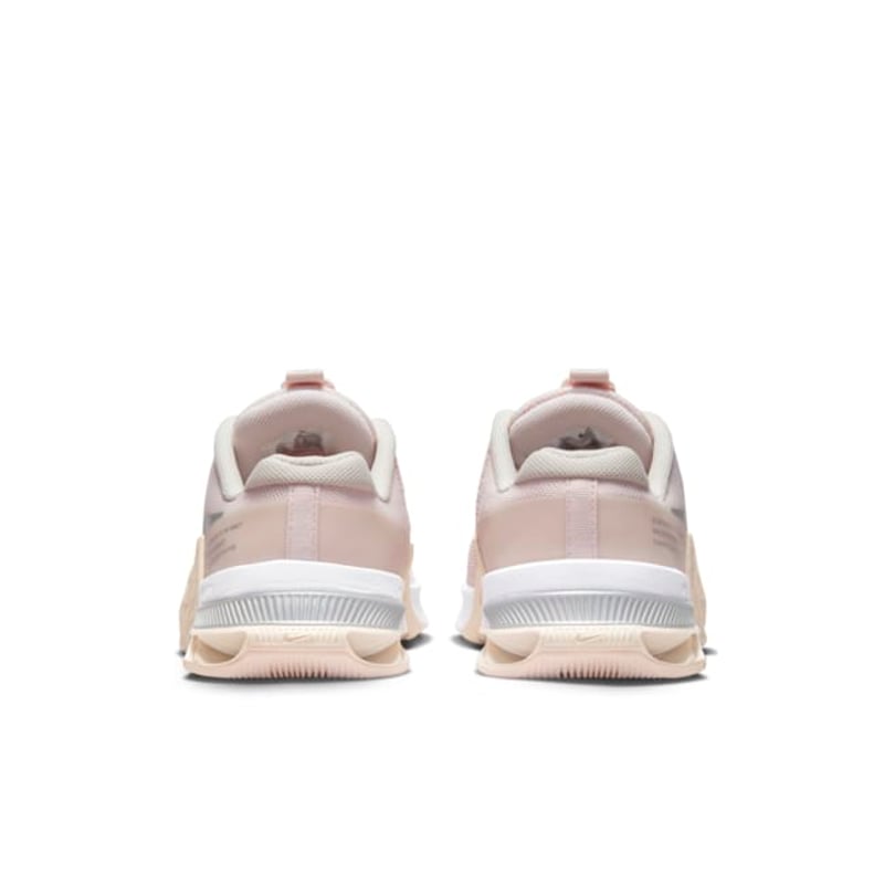 Nike Metcon 8 DZ4702-600 06