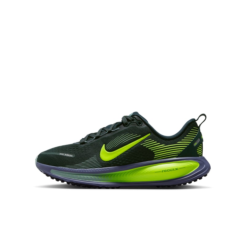 Nike Vomero 18 HQ2157-300 01