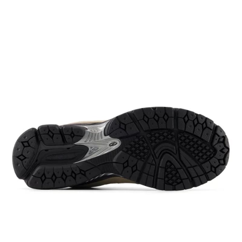 New Balance 2002R U20026PU 04