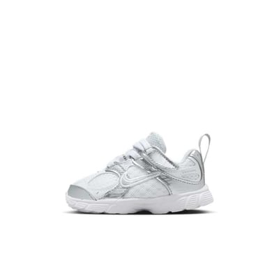 Nike V5 RNR HQ6413-103