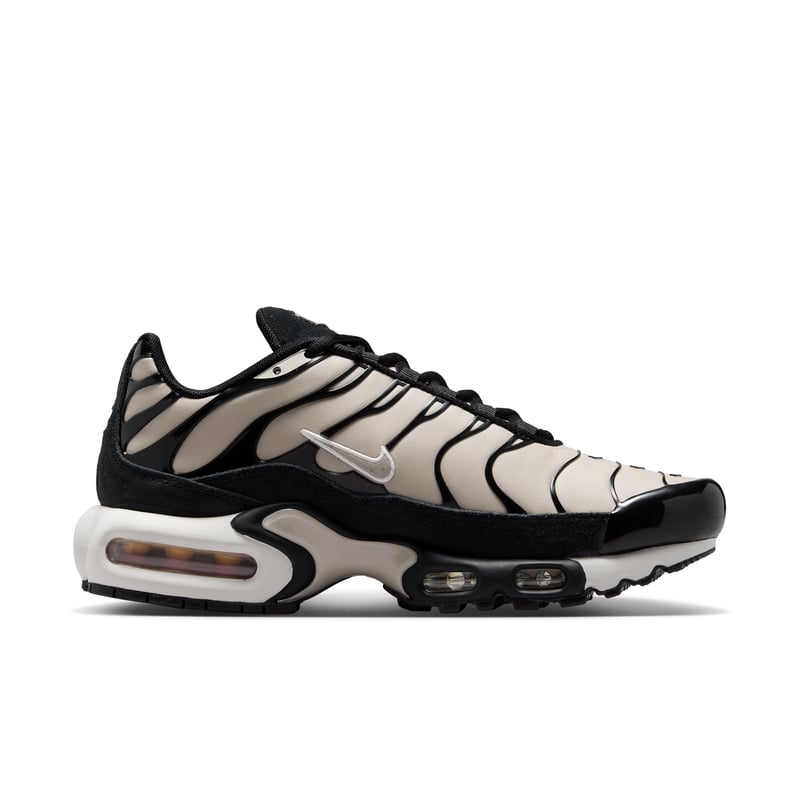 Superge Nike Air Max Plus Suede "Cream II & Black" | Ženske | Sportstyle | 03 | SPORTSHOWROOM