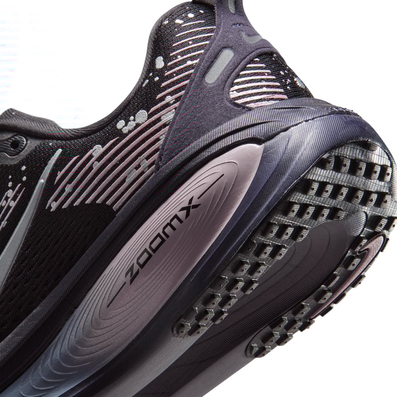Nike Vomero 18 SE HV1779-001 08
