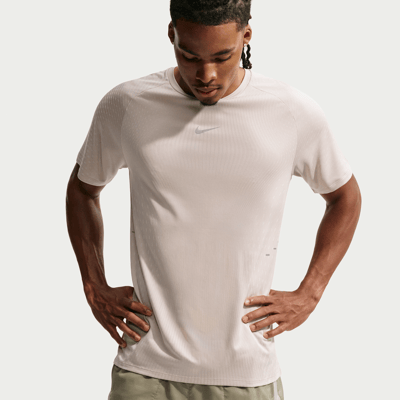 Nike Stride Aero-FIT Shirt "Cream II & Sail" | Herren | Laufen | 01 | SPORTSHOWROOM