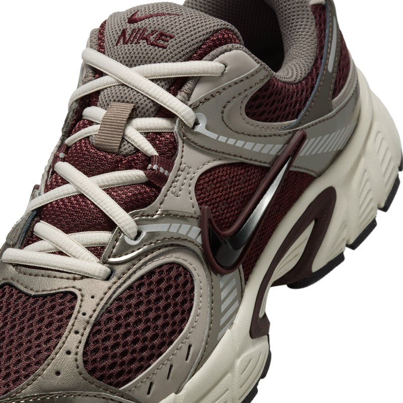 Nike V5 RNR HQ7901-602 07