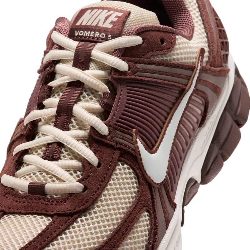 Sneakersy Nike Zoom Vomero 5 "Light Khaki & Cacao Wow" | Kobiety | Sportstyle | 07 | SPORTSHOWROOM