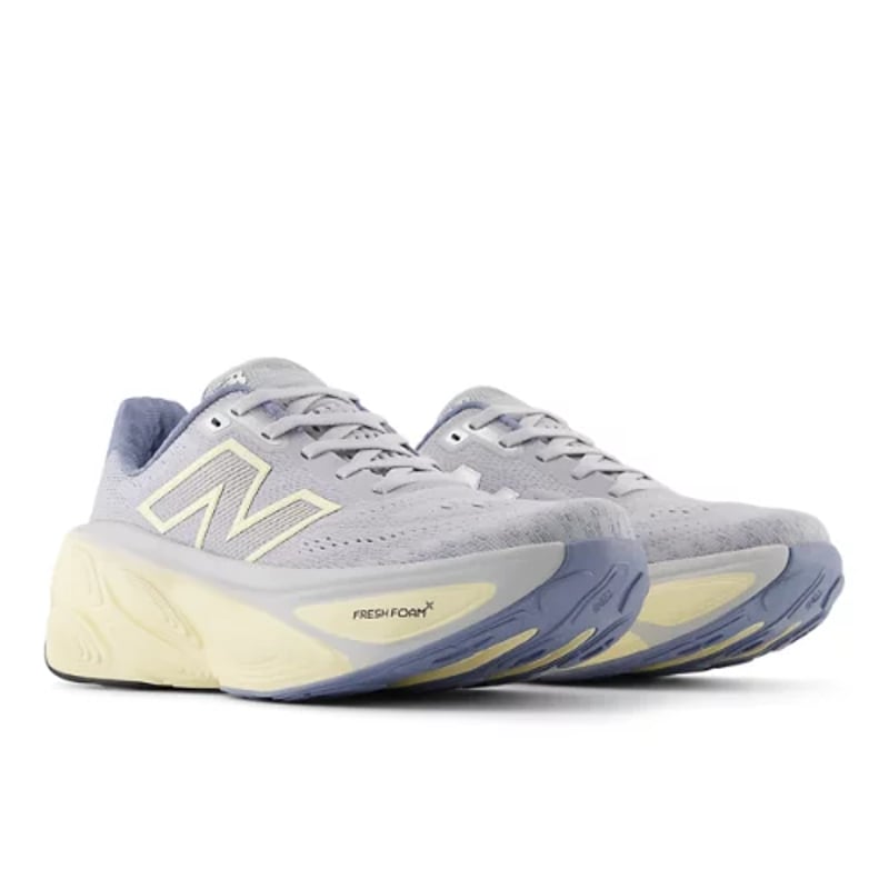 New Balance Fresh Foam X More v5 WMORCE5 03
