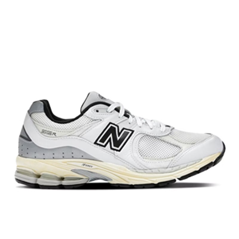 New Balance 2002R x thisisneverthat ML2002RT 01