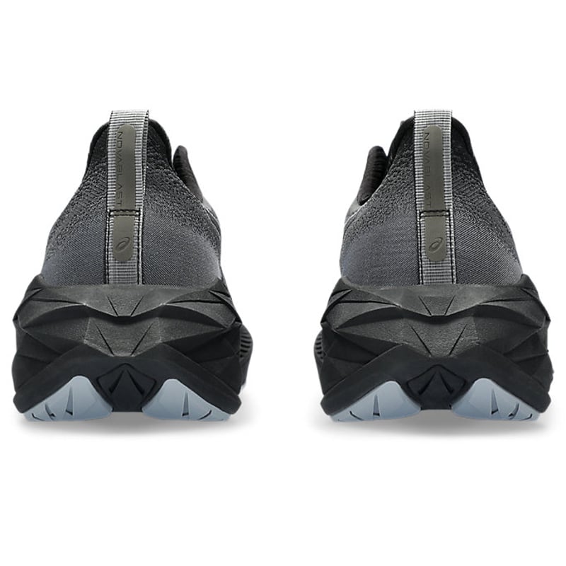 ASICS Novablast 4 1011B693-002 05