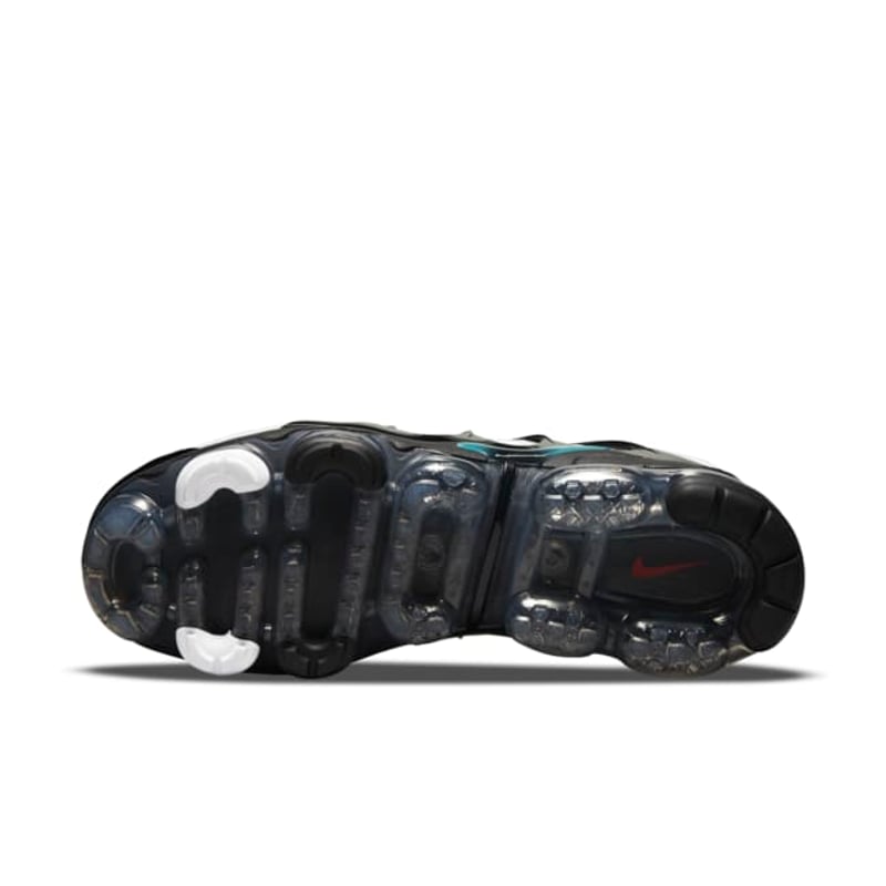 Nike Air VaporMax Plus x Ken Griffey Jr. DJ5189-001 02