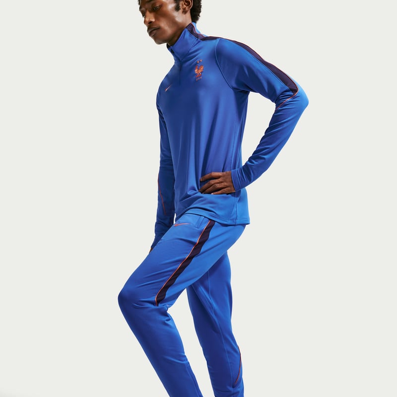 Nike FFF Strike Dri-FIT Knit IB4611-480 04