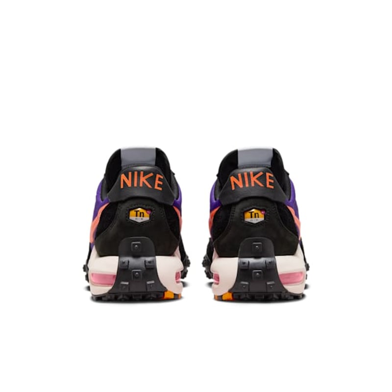 Nike Air Max Waffle FV6946-500 06
