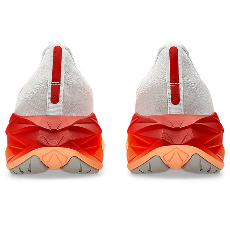 ASICS Novablast 4 1011B693-103 05