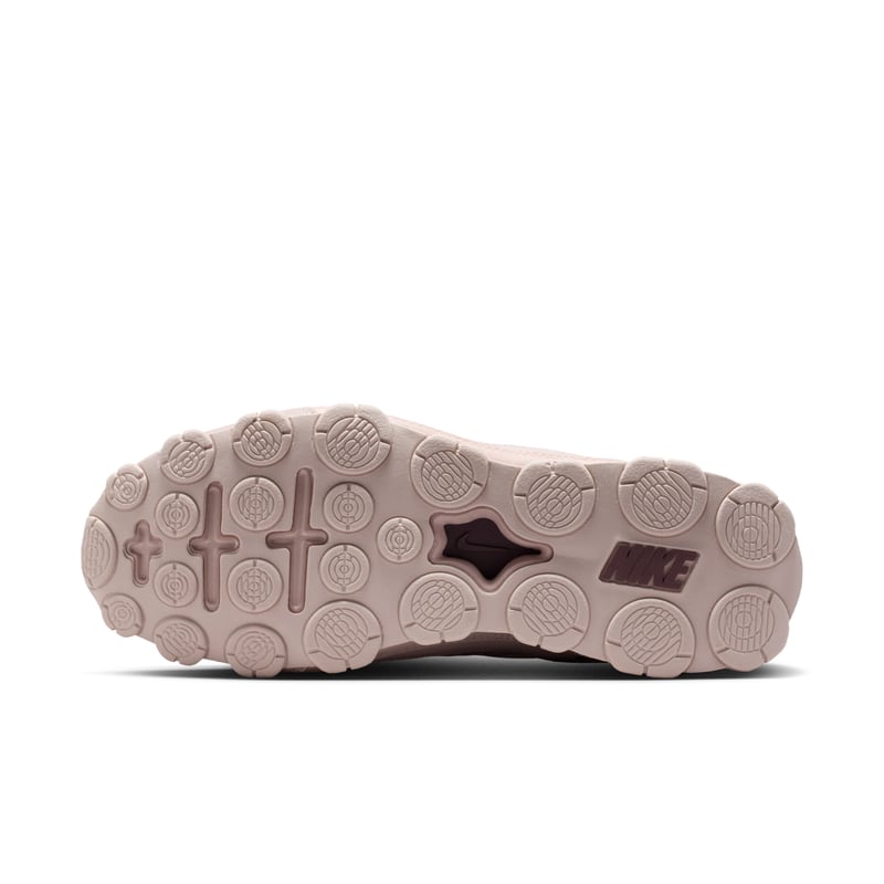 Nike Reax 8 TR IO2400-600 02
