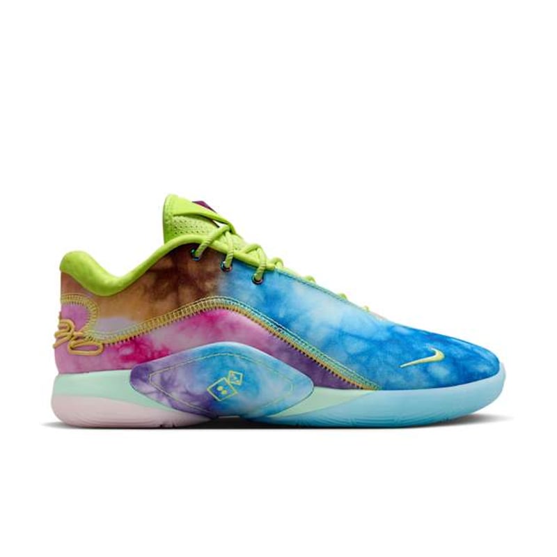 Nike LeBron 22 HV8080-300 03
