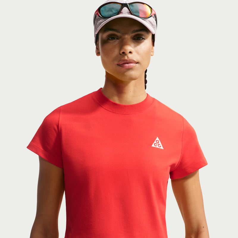Nike ACG Dri-FIT Troja "Crimson & University Red" | Kvinnor | | 01 | SPORTSHOWROOM
