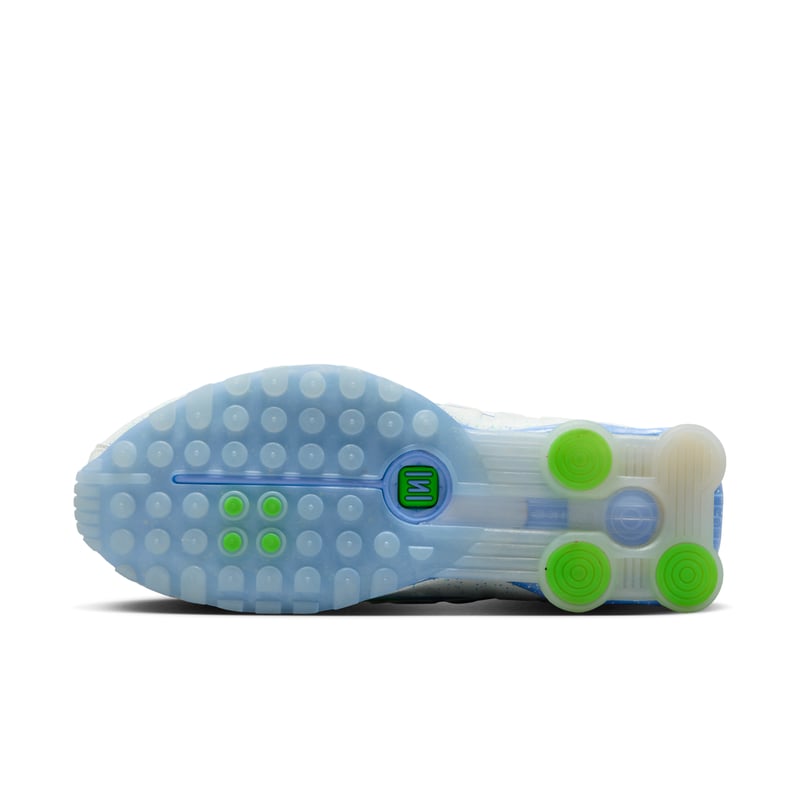 Nike Shox R4 IH2343-100 02