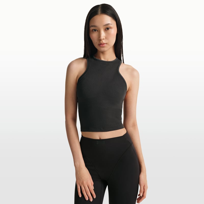 NikeSKIMS Ribbed Seamless IR5152-054 01