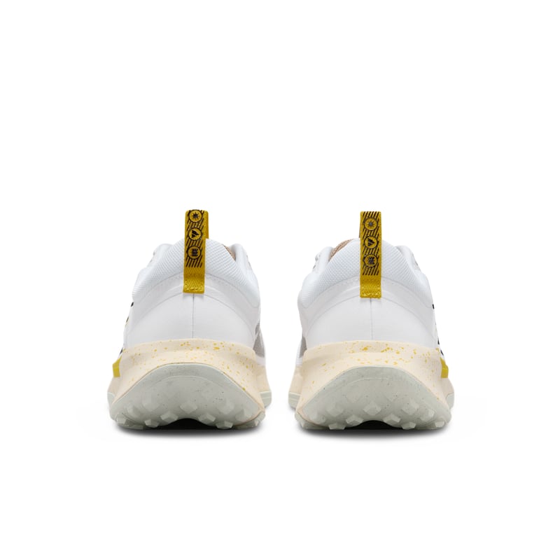 Обувки Nike Juniper Trail 2 "White & Vivid Sulfur" | Мъже | Открито | 06 | SPORTSHOWROOM