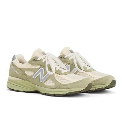 New Balance 990v4 Made in USA sneakerit "Olive Leaf & White" | Miehet & Naiset | Sportstyle | 00 | SPORTSHOWROOM