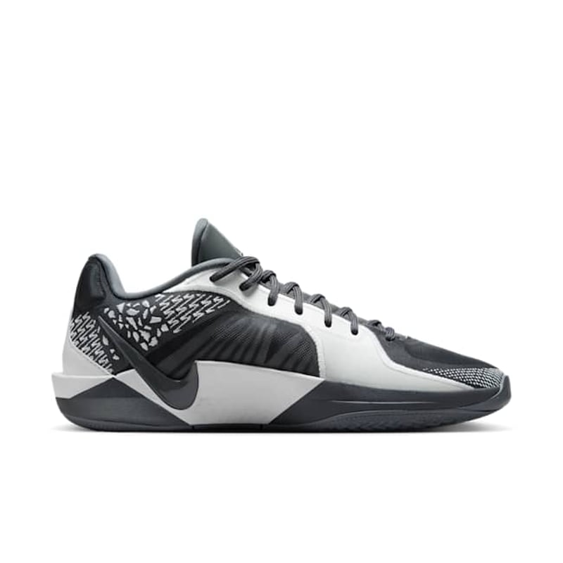 Nike Sabrina 2 FQ2174-005 03