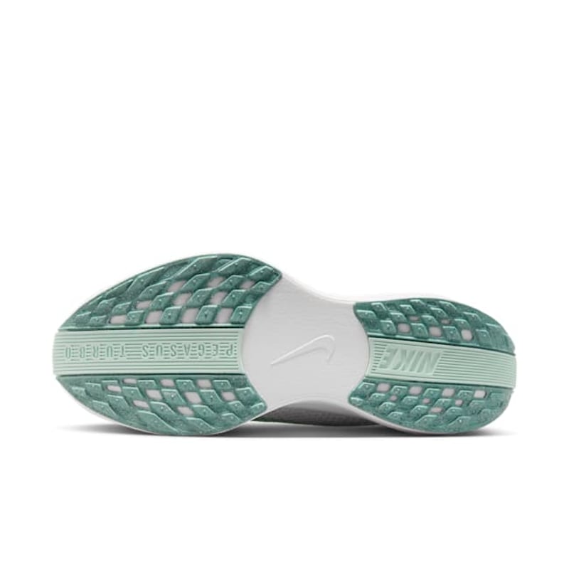 Nike Pegasus Plus FQ7261-103 02