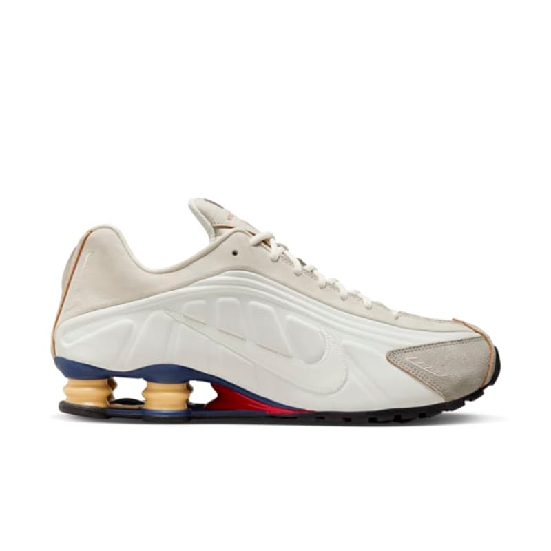 Nike Shox R4 HQ3531-099 03
