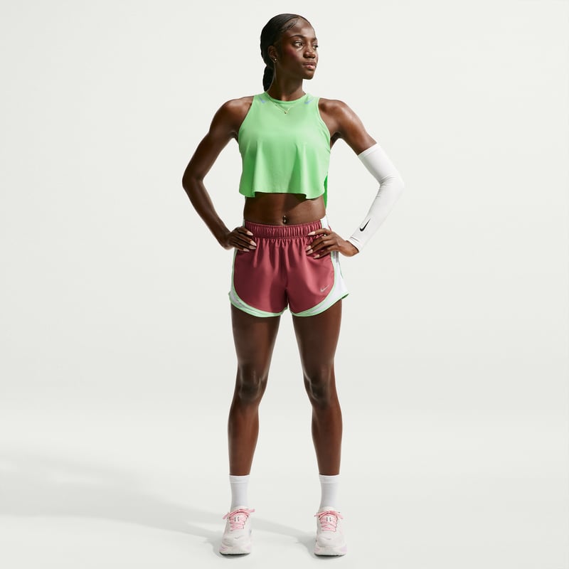 Nike AeroSwift Dri-FIT ADV Cropped Tanktop "Illusion Green & Aluminum" | Dames | Hardlopen | 04 | SPORTSHOWROOM