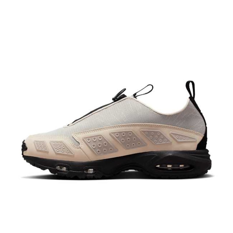 Nike Air Max SNDR HQ4190-001 01