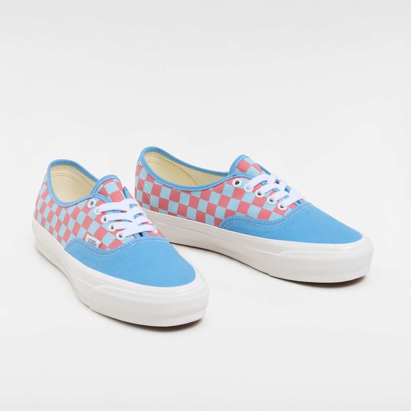 Vans Premium Authentic VN000EBNE2W 02