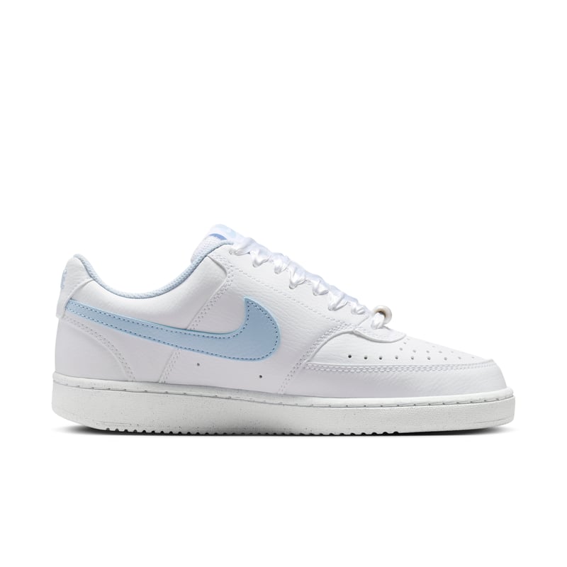 Nike Court Vision Low sneakers "White & Hydrogen Blue" | Kvinnor | Sportstyle | 03 | SPORTSHOWROOM