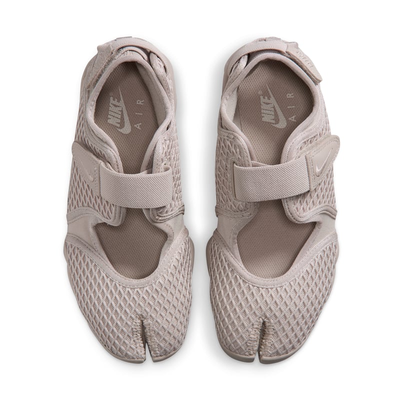 Nike Air Rift trainers "Cream II & Light Orewood Brown" | Women | SportStyle | 03 | SPORTSHOWROOM