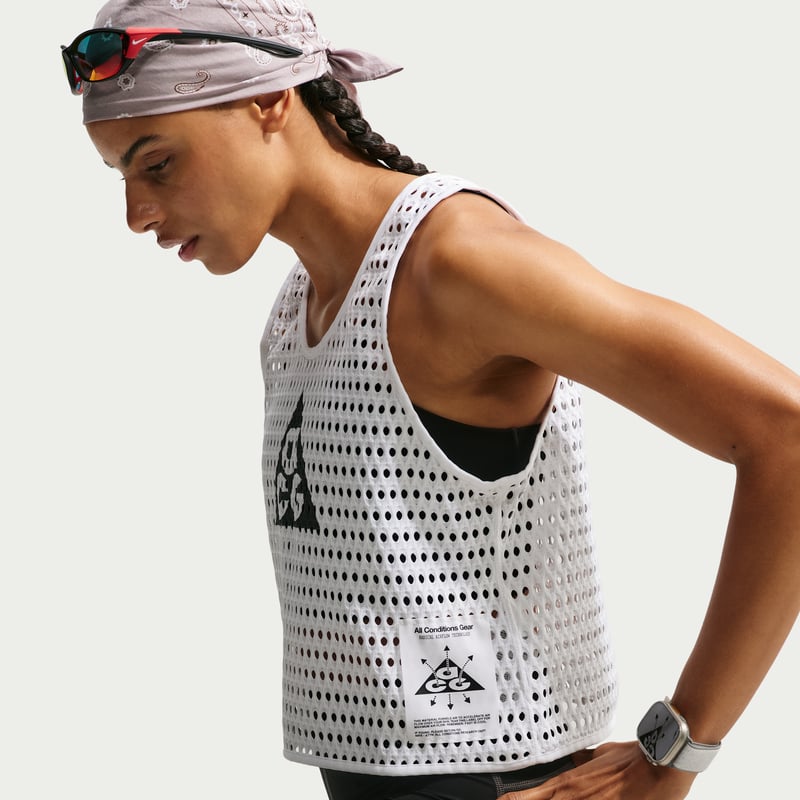 Nike ACG Radical AirFlow Dri-FIT Tank Top "White & Anthracite" | Women | Outdoor | 03 | SPORTSHOWROOM