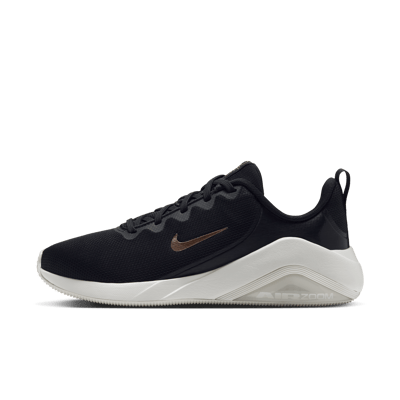 Nike Bella 7 Trainingsschuhe "Off-Noir & Blur" | Damen | Training | 01 | SPORTSHOWROOM