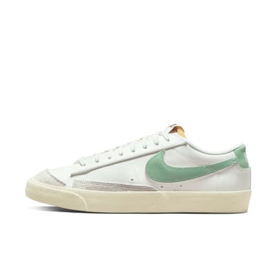 Nike Blazer Low '77 Premium DO9799-100