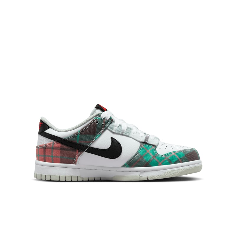 Nike Dunk Low SE DV8919-100 03