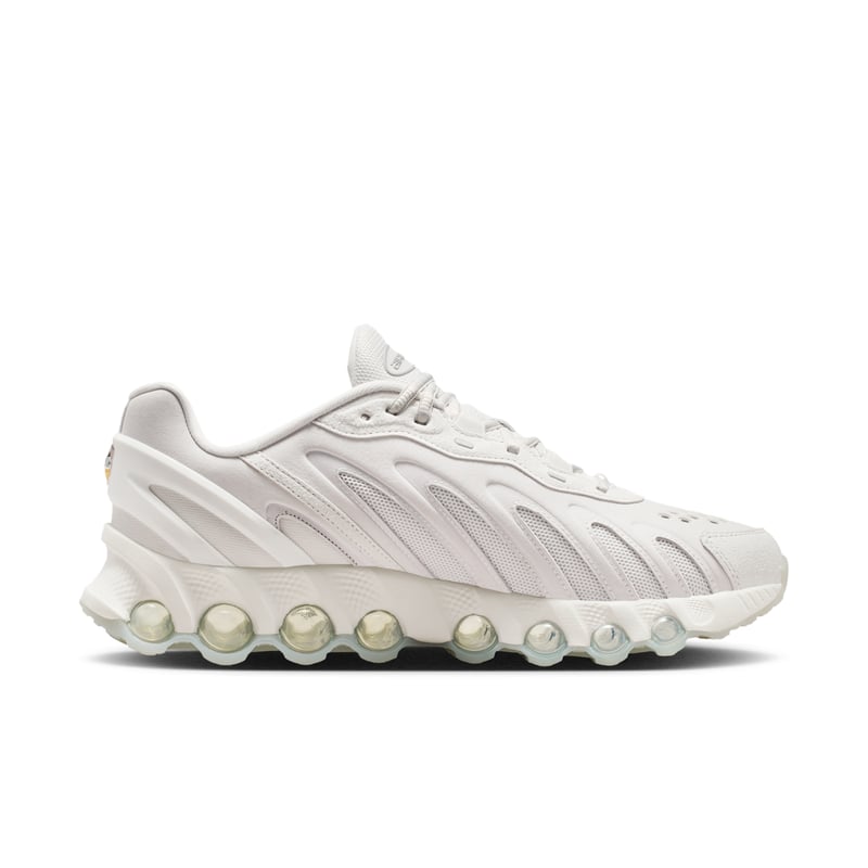 Tenisky Nike Air Max Dn8 Leather "Platinum Tint & Light Smoke Grey" | Muži | Sportstyle | 03 | SPORTSHOWROOM