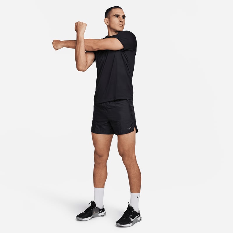 Nike Stride Running Division Dri-FIT FN3391-010 08