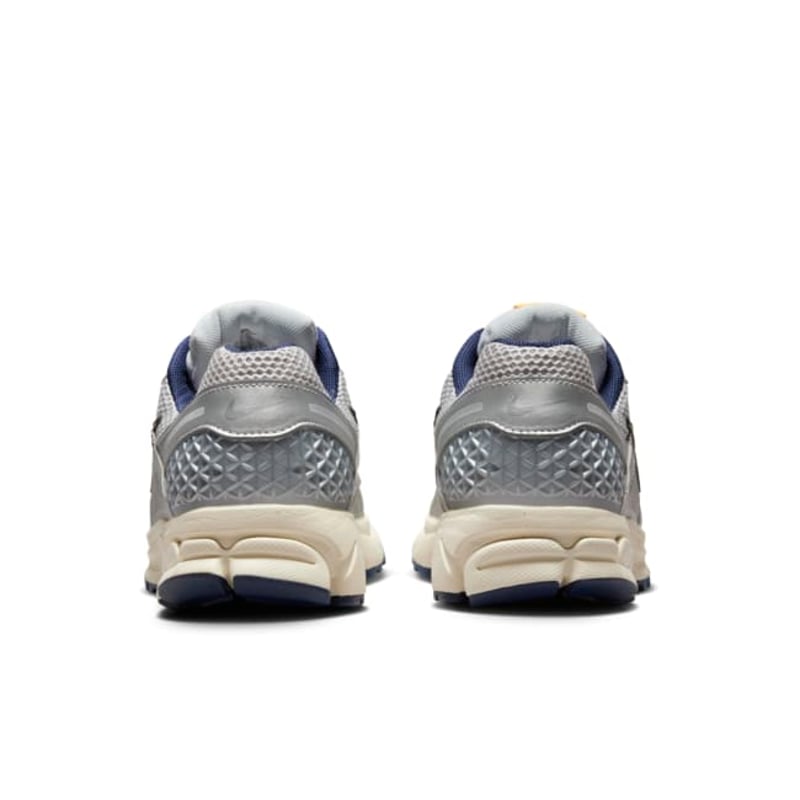 Nike Zoom Vomero 5 FJ4151-001 06