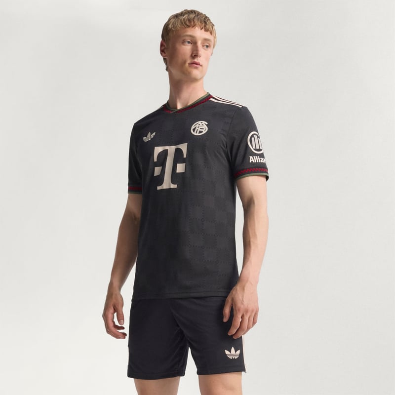 adidas FC Bayern 2025/26 Third Authentic KE6802 01
