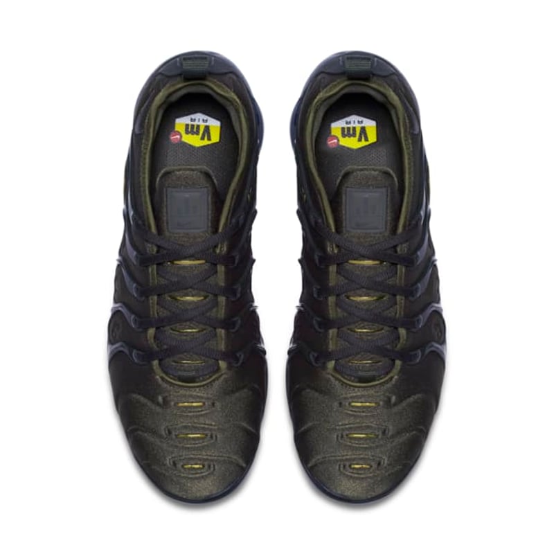 Nike Air VaporMax Plus 924453-300 04