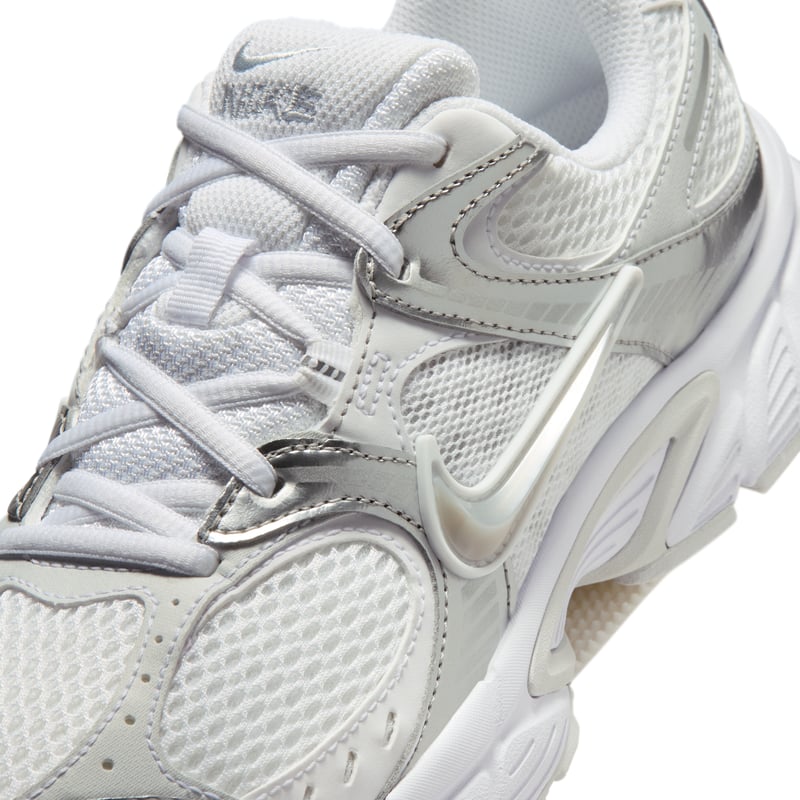 Sneakersy Nike V5 RNR "White & Metallic Platinum" | Kobiety | Sportstyle | 07 | SPORTSHOWROOM